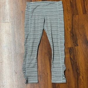 Lululemon Athletica Gray Athletic Leggings Size 8